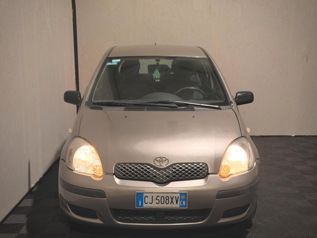 Toyota Yaris 1.0i 5 PORTE - UNICOPROPRIETARIO