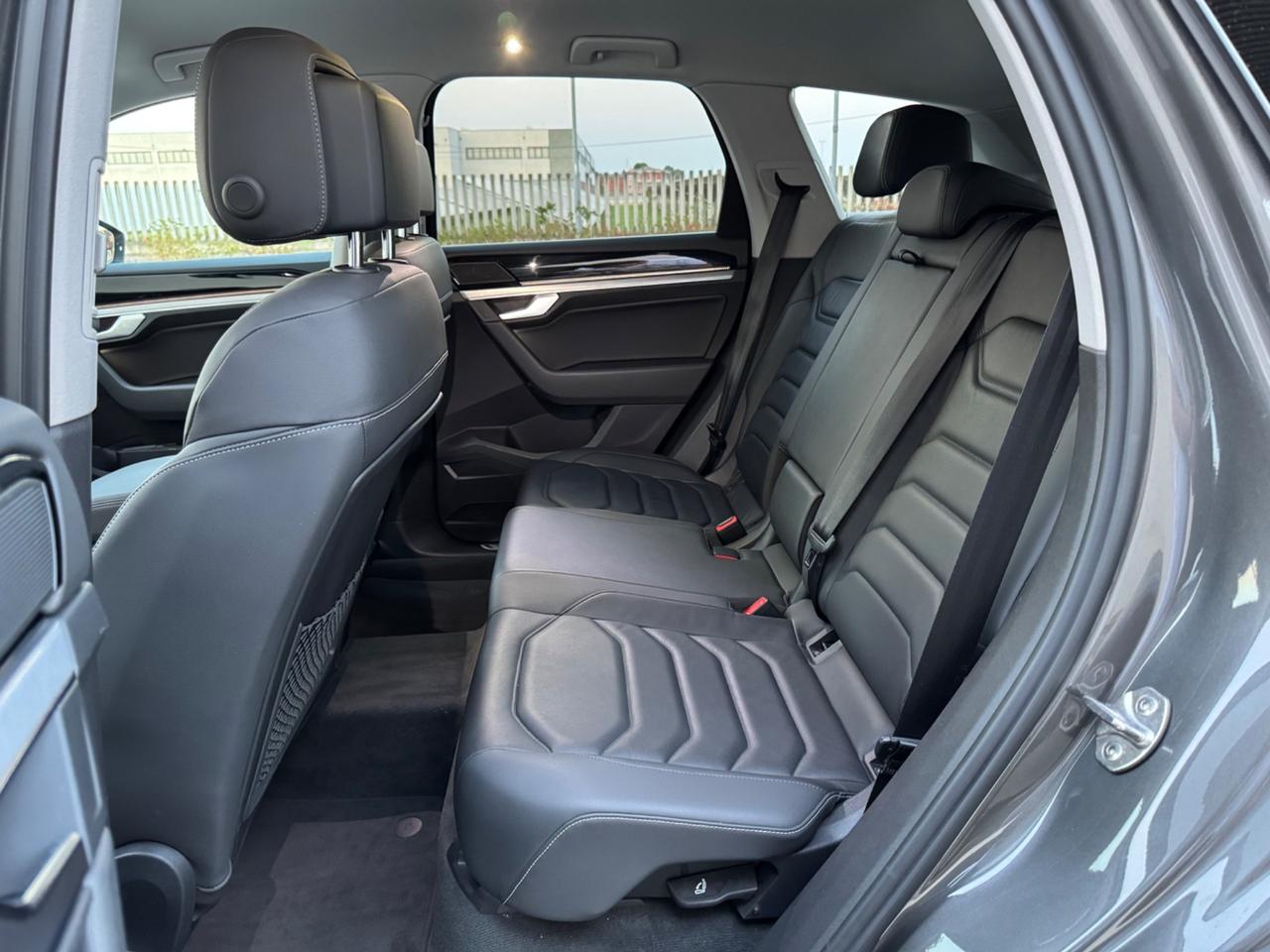 Volkswagen Touareg 3.0 V6 TDI 231cv Garanzia