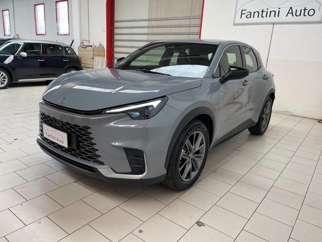 Lexus LBX Elegant hybrid 1.5 2wd e-cvt-Ok Neopat-LEGGI SOTTO