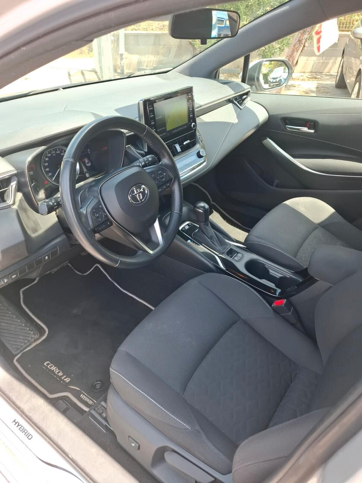 Toyota Corolla Touring Sports 1.8 Hybrid Business