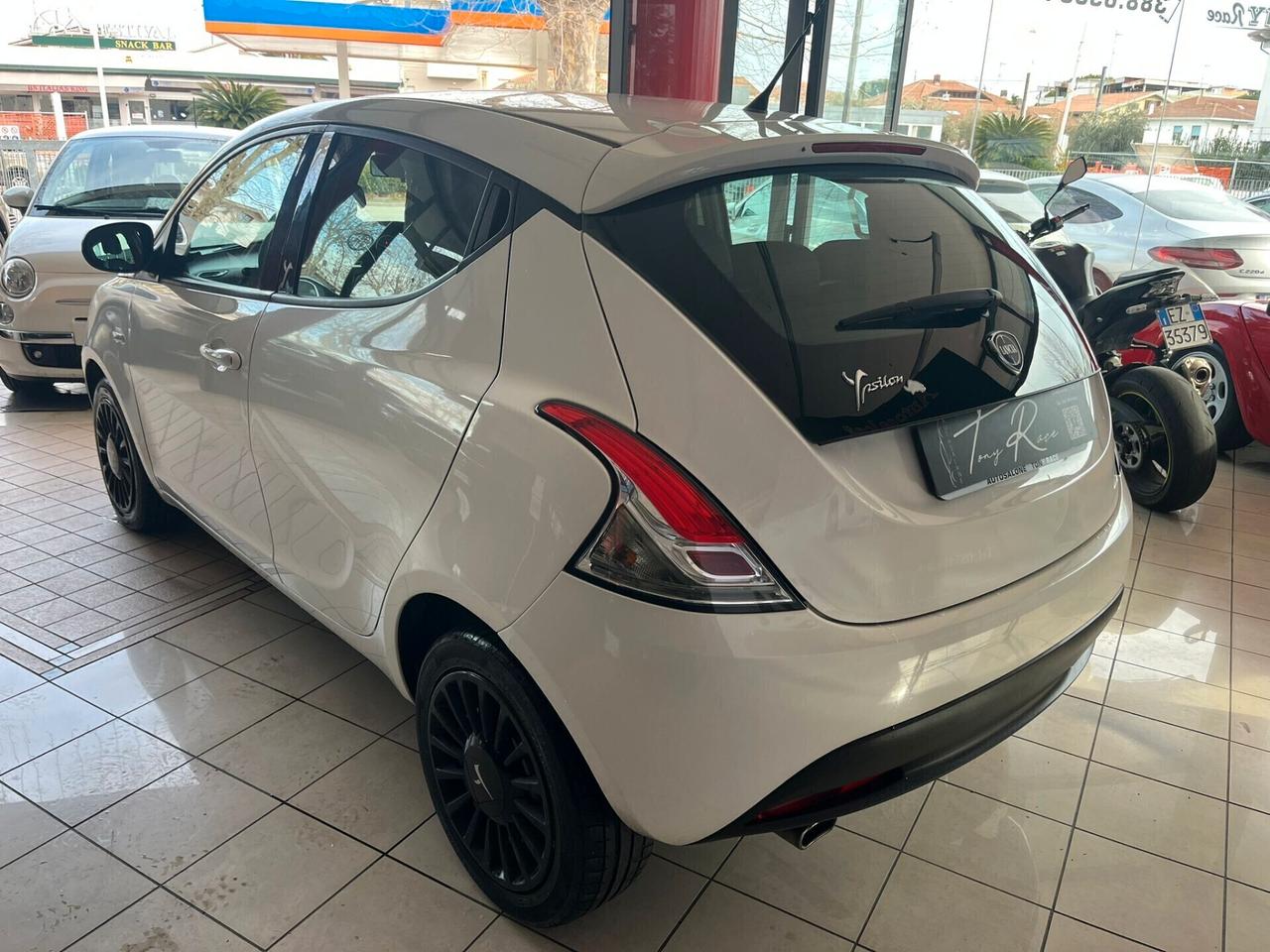 Lancia Ypsilon 1.2 69 CV 5 porte GPL Ecochic Elefantino