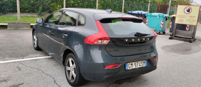 VOLVO V40 D2 Business