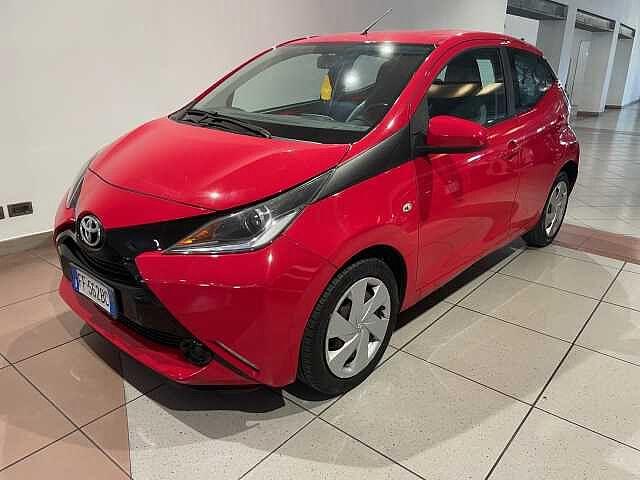 Toyota Aygo 1.0 VVT-i 69 CV 5 porte x-cool MMT