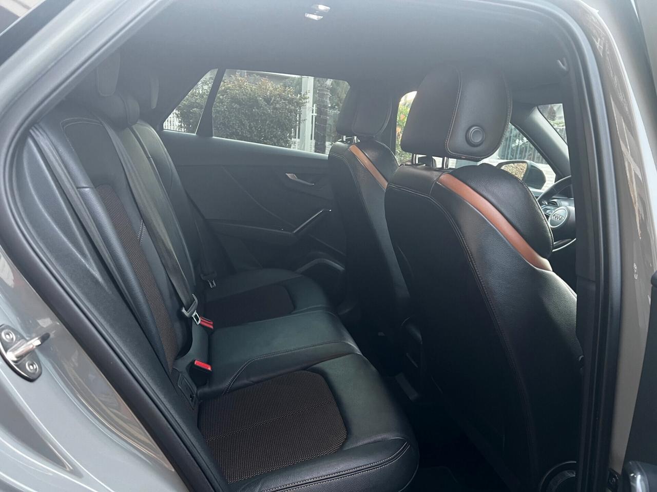 Audi Q2 1.6 TDI-S Line-Modello Edition