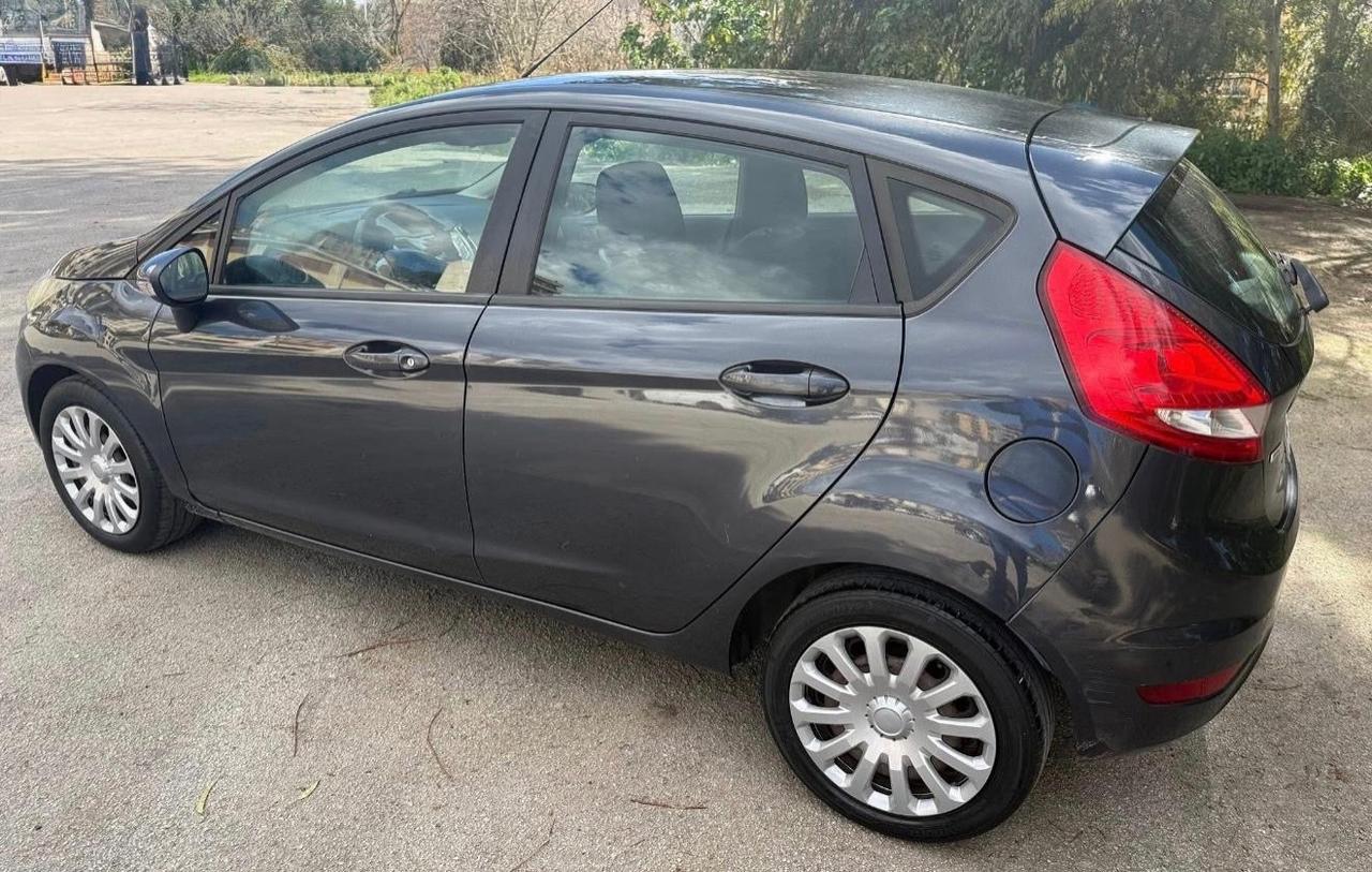 Ford Fiesta 1.4 TDCi 5p. Titanium