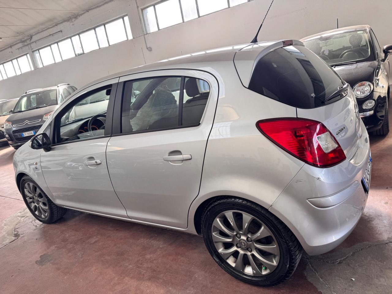 Opel Corsa 1.2 80CV 5 porte GPL-TECH Club