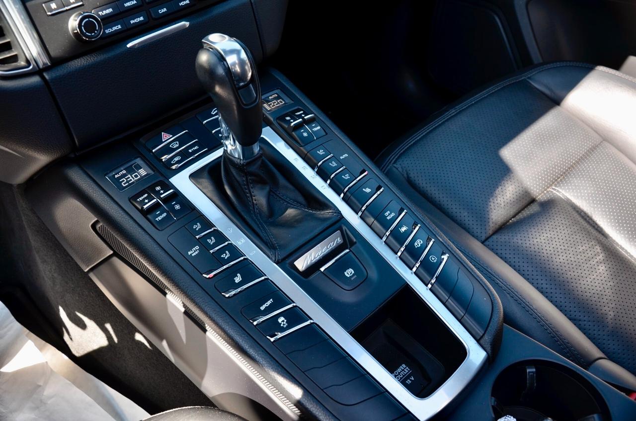 PORSCHE MACAN S 3.0d 258cv PDK, IVA ESPOSTA, TETTO, SCARICO, EURO 6B, XENO, RETROCAMERA, 21", PERMUTE