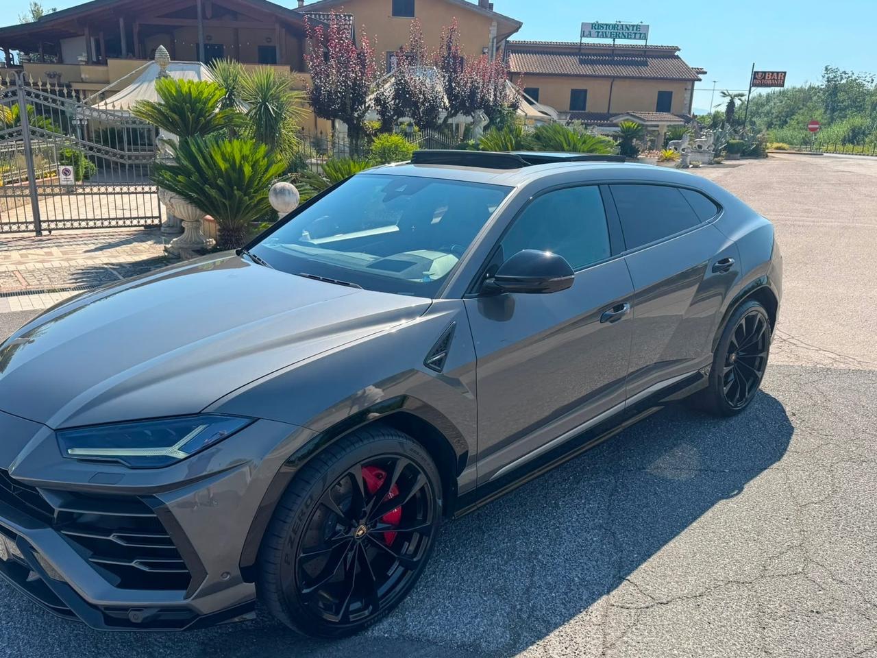 Lamborghini Urus 4.0 italia accetto permute iva compresa