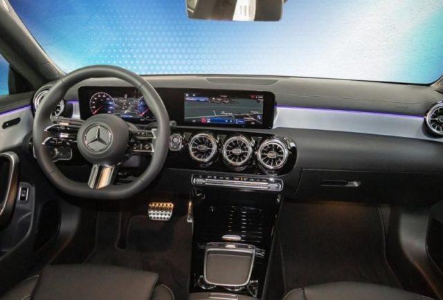 MERCEDES-BENZ CLA 250 Automatic 4Matic AMG Line Premium