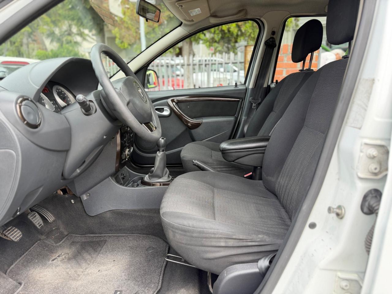 Dacia Duster 1.6 110CV 4x2 Lauréate NEOPATENTATI