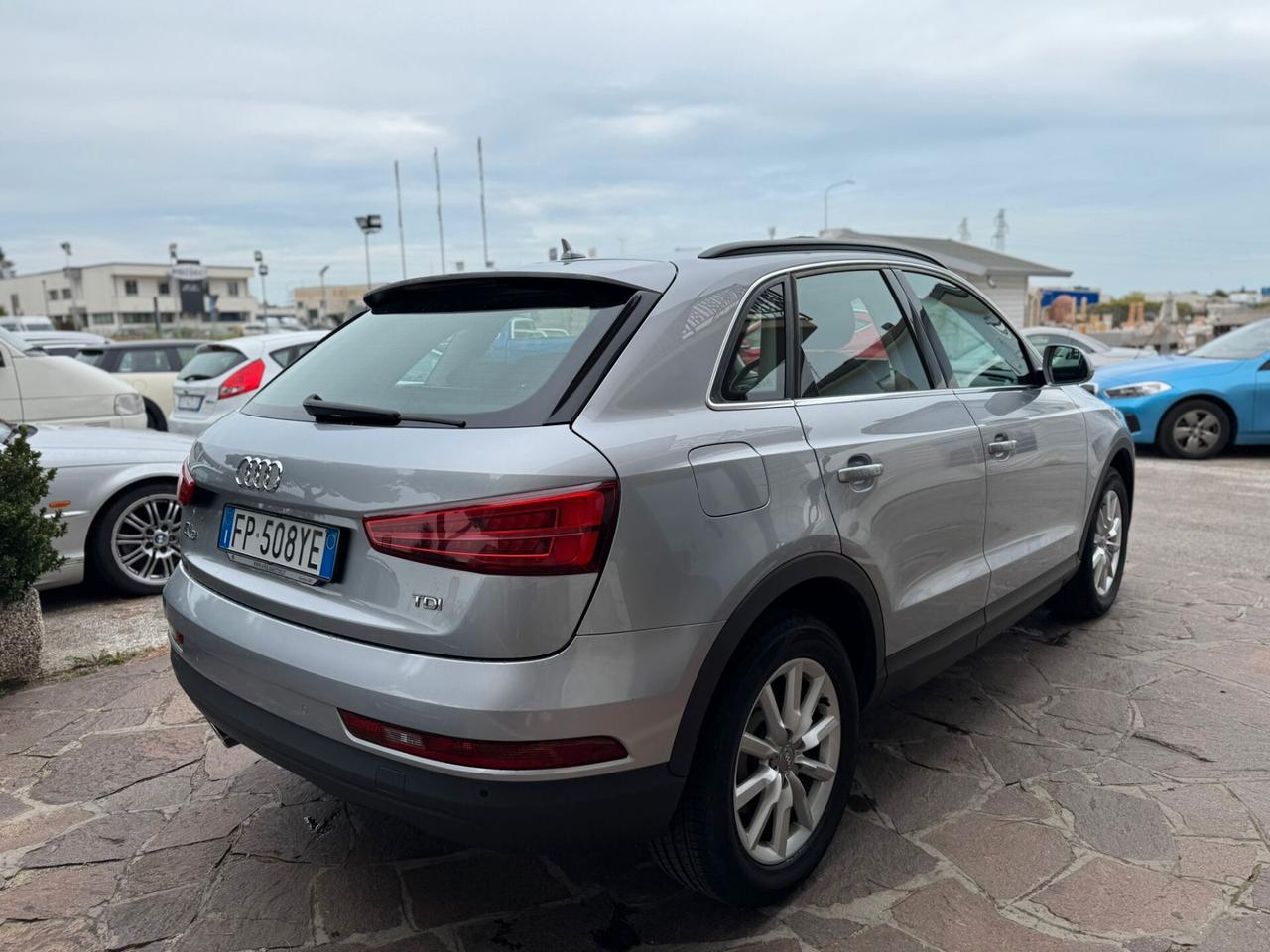 Audi Q3 2.0 TDI 120 CV S tronic