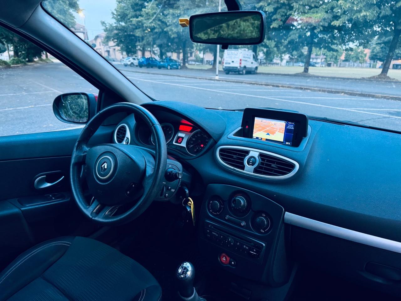 Renault Clio 1.2 16V 3 porte Dynamique