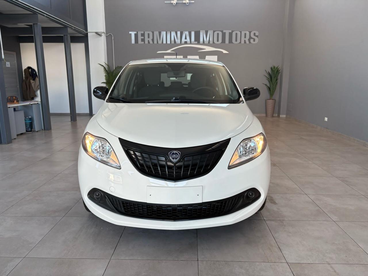 Lancia Ypsilon 1.0 FireFly 5 porte S&S Hybrid Oro