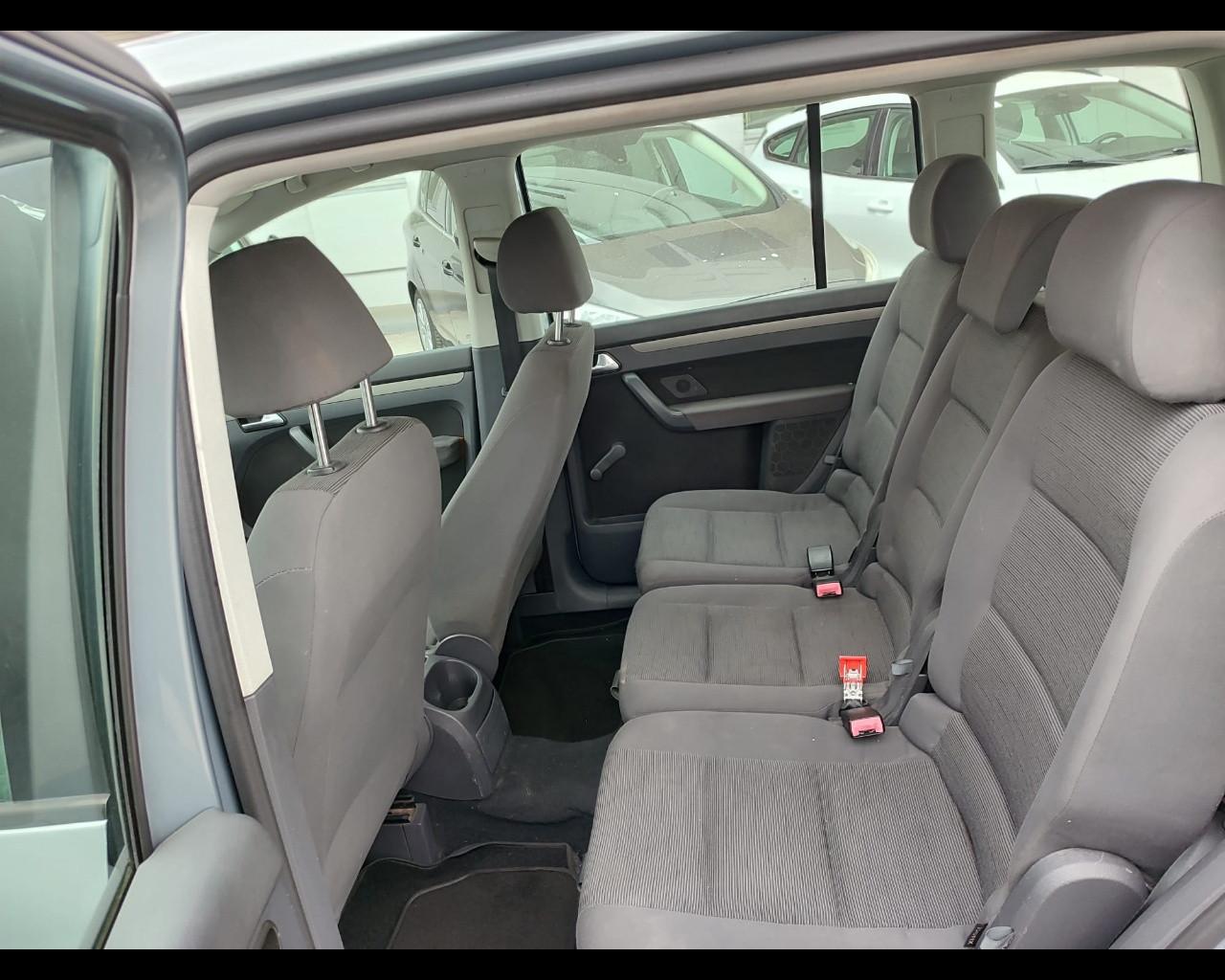 VOLKSWAGEN 2.0 Trendline Ecofuel 7 Posti