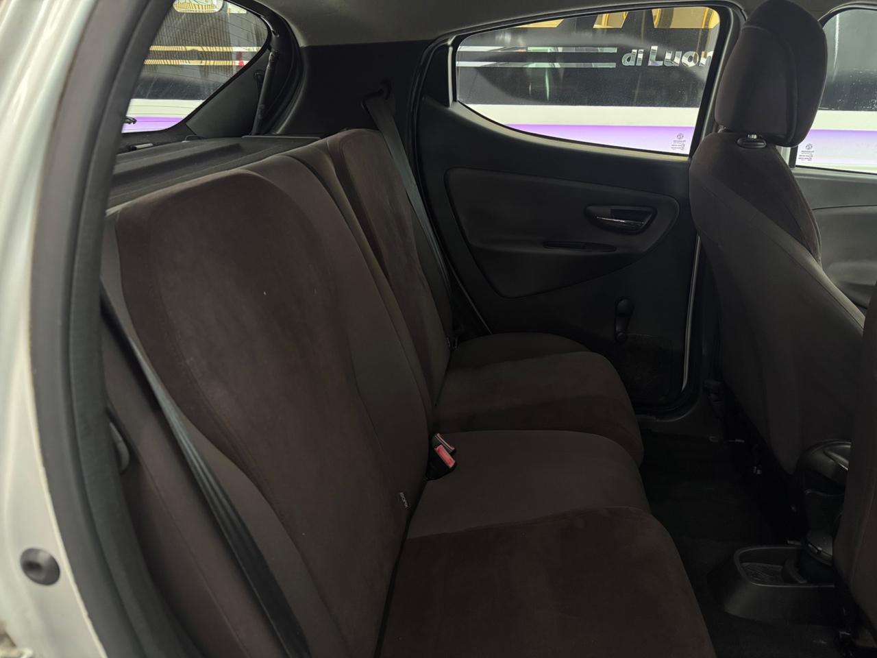 Lancia Ypsilon 1.2 69Cv Platinum