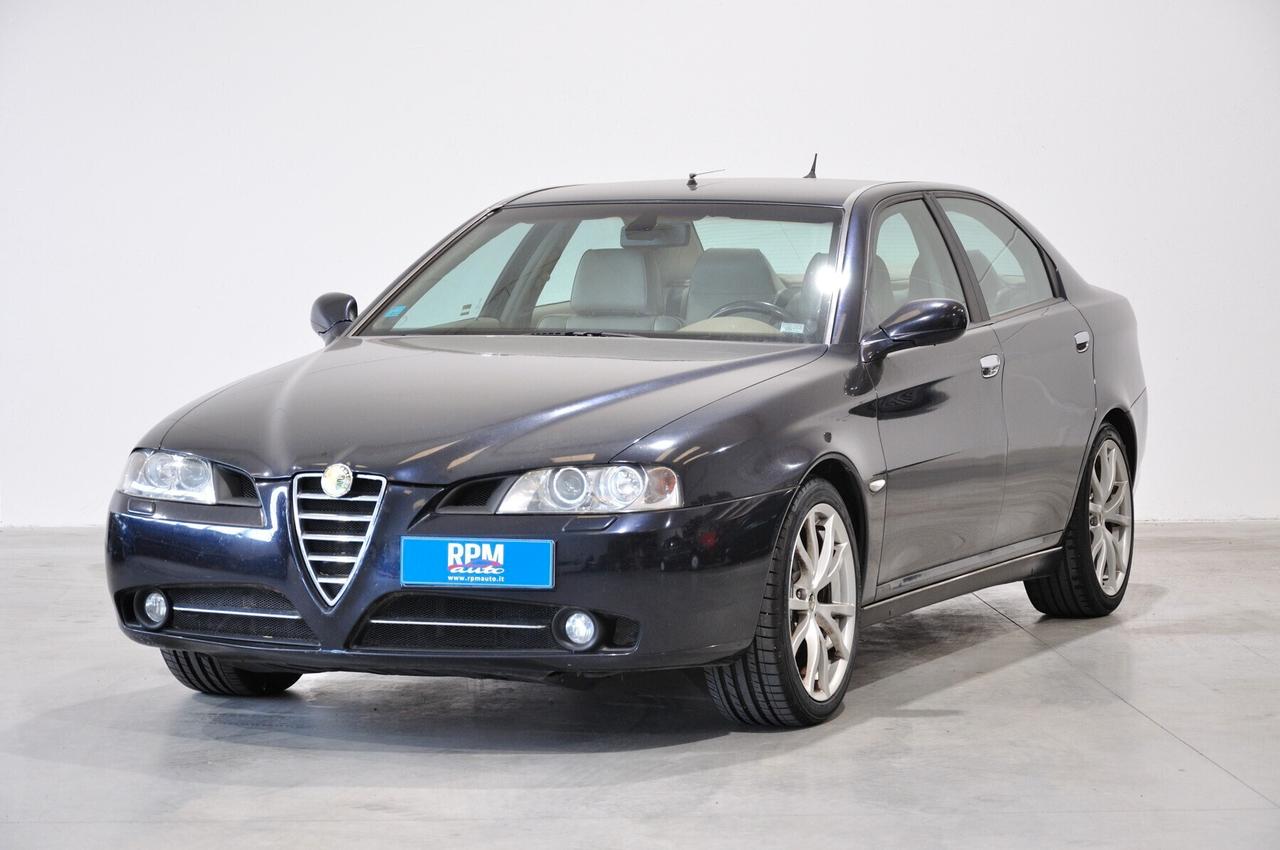 Alfa Romeo 166 2.5i V6 24V cat Distinctive