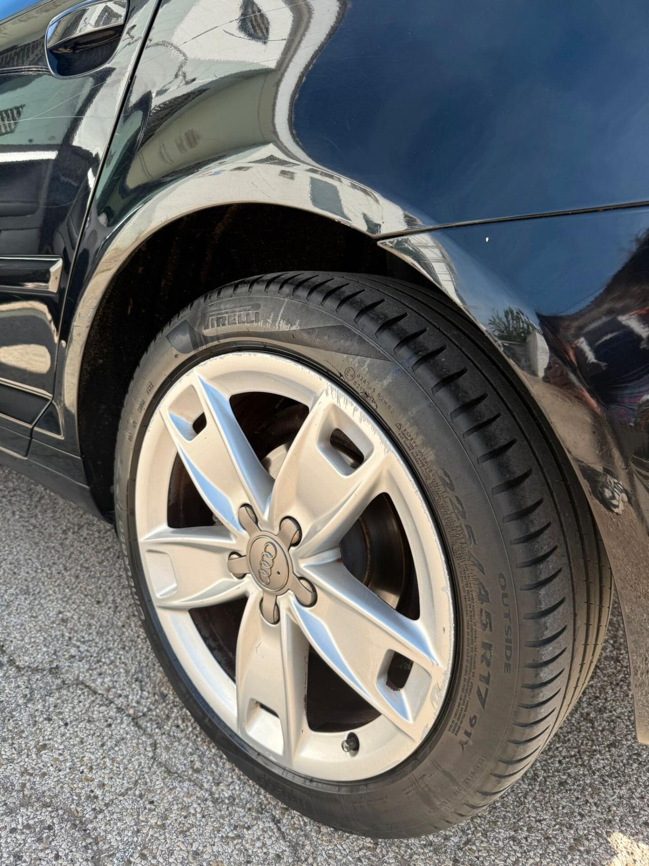 Audi A3 SPB 1.6 TDI 105 CV CR Ambition