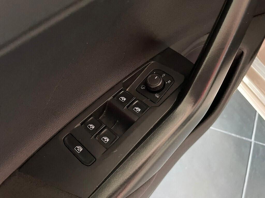 VOLKSWAGEN POLO 1.0TSI LIFE 95cv