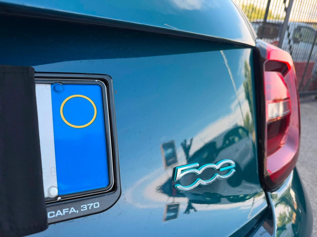 Fiat 500 500e Berlina 42 kWh La Prima