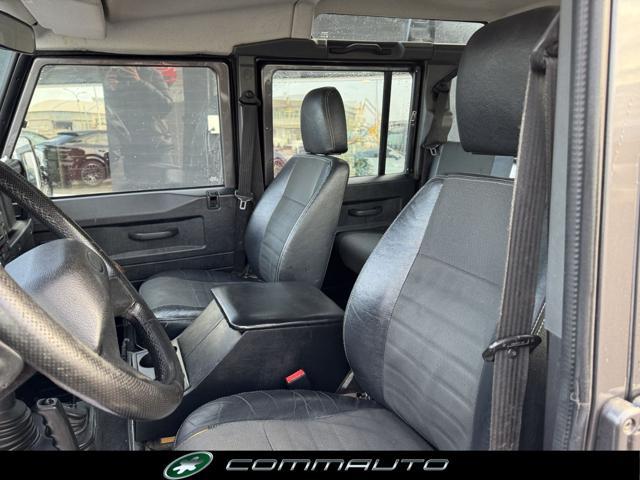LAND ROVER Defender 110 2.5 Td5 cat S.W. SE