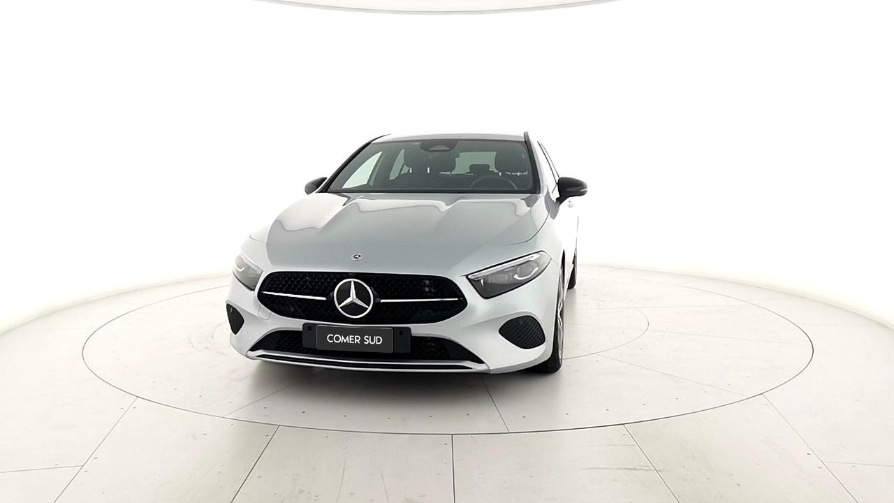 Mercedes-Benz Classe A - W177 2023 - A 200 d Progressive Advanced auto