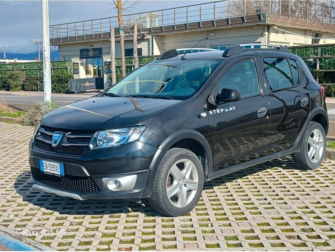 Dacia Sandero Stepway 1.5 DIESEL - NEOPATENTATI PERMUTE