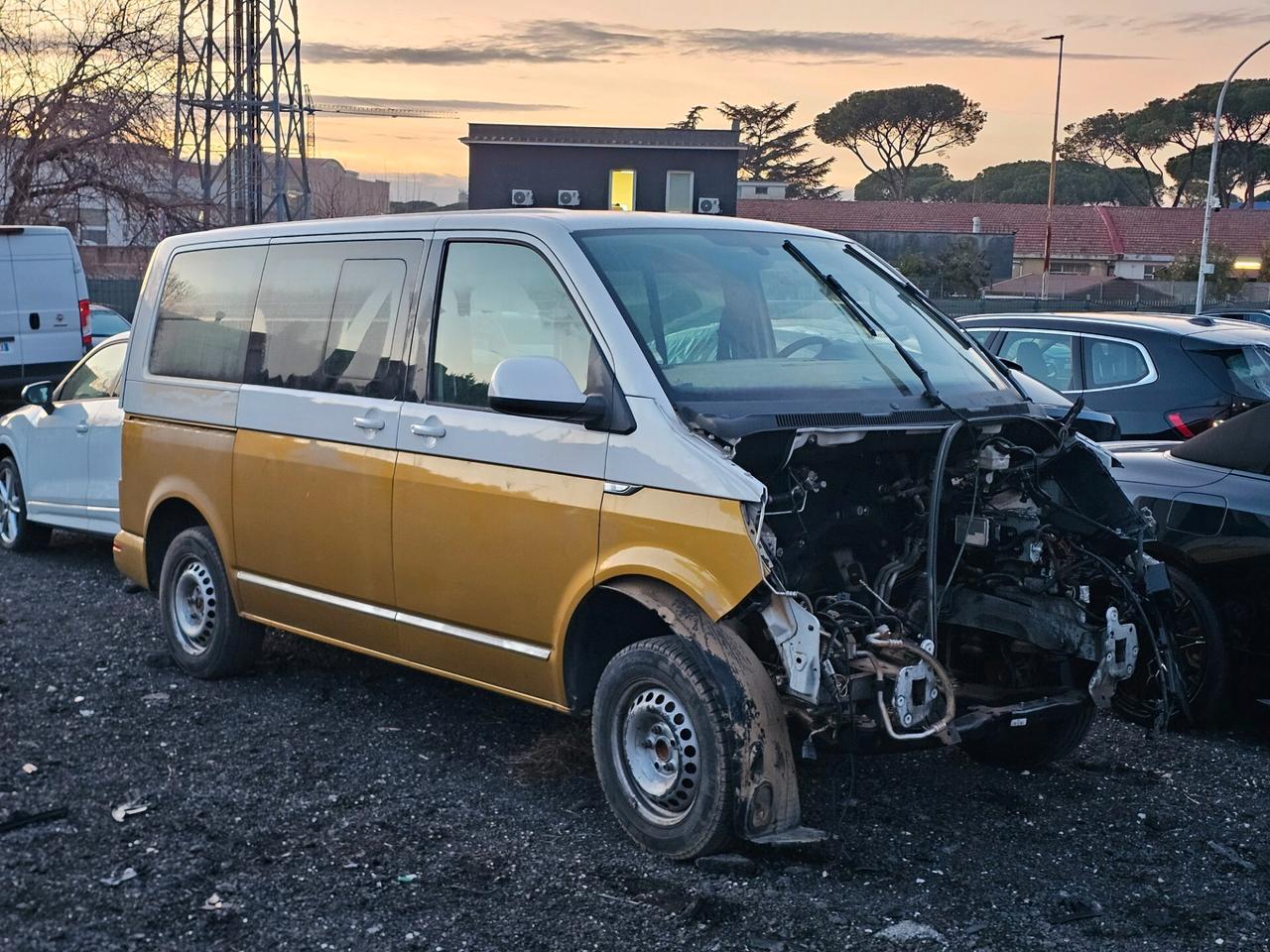 ALLUVIONATO Volkswagen Caravelle 2.0 TDI 150CV 4 Motion PC Comfortline