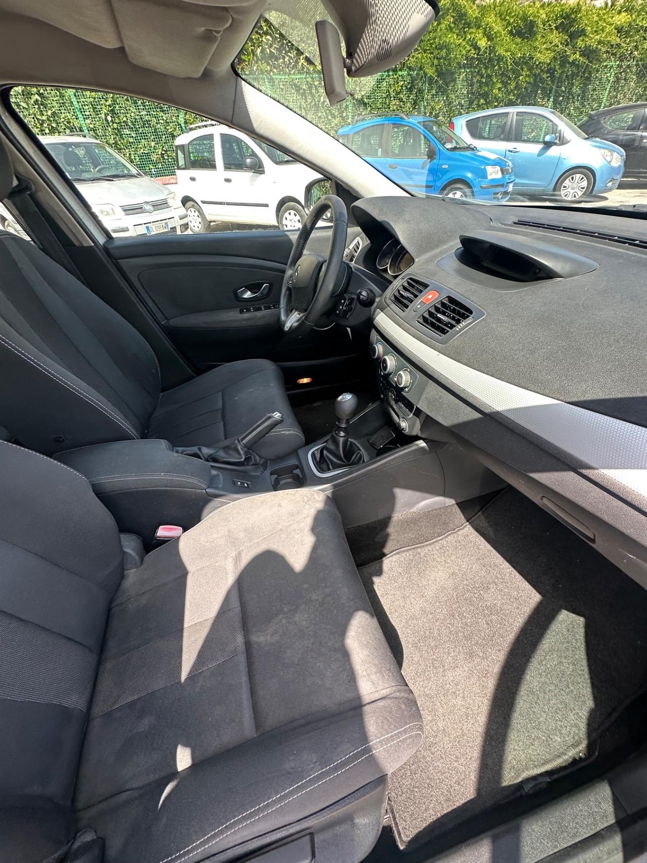 Renault Megane Mégane 1.5 dCi 110CV SporTour Confort