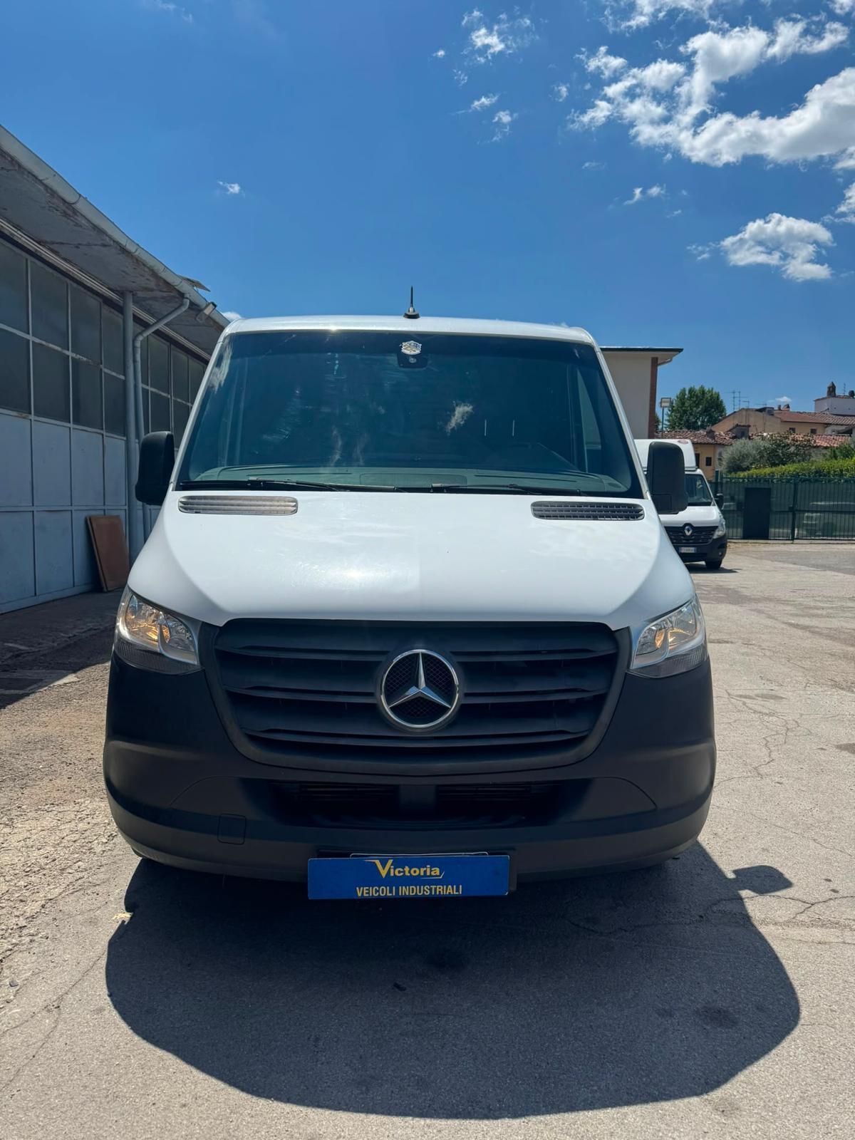 0702 FURGONE MERCEDES SPRINTER 2020