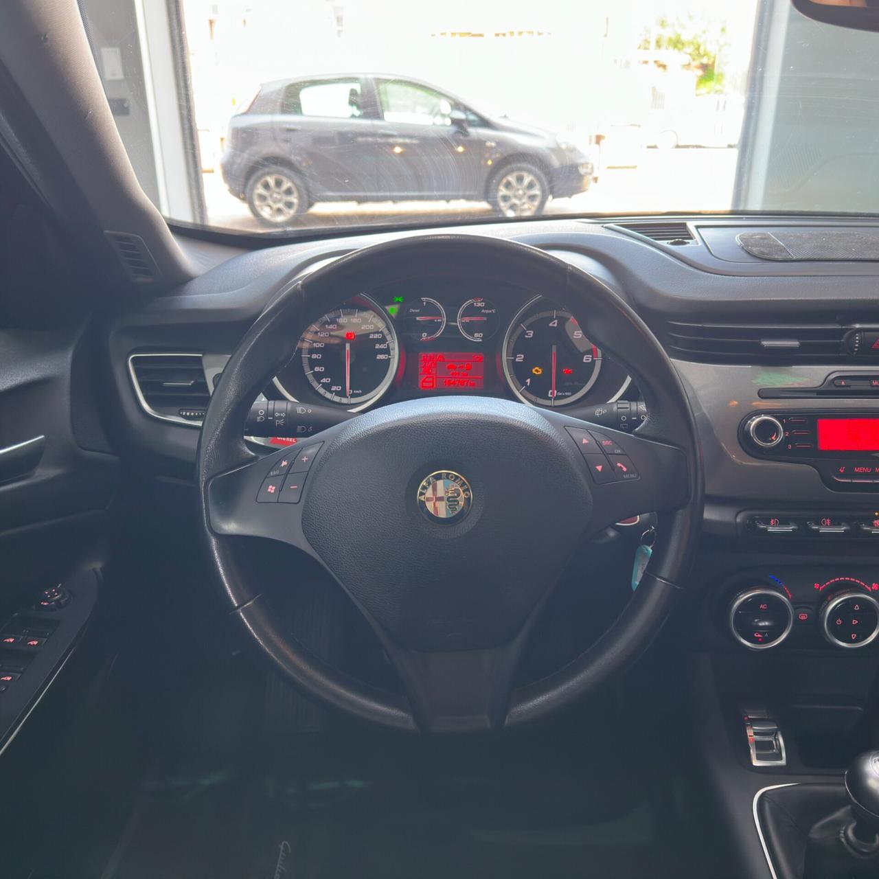 Alfa Romeo Giulietta 2.0 JTDm-2 140 CV Distinctive Full Optional