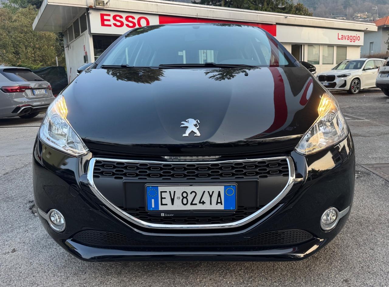 Peugeot 208 1.4 HDi 68 CV 5 porte Allure