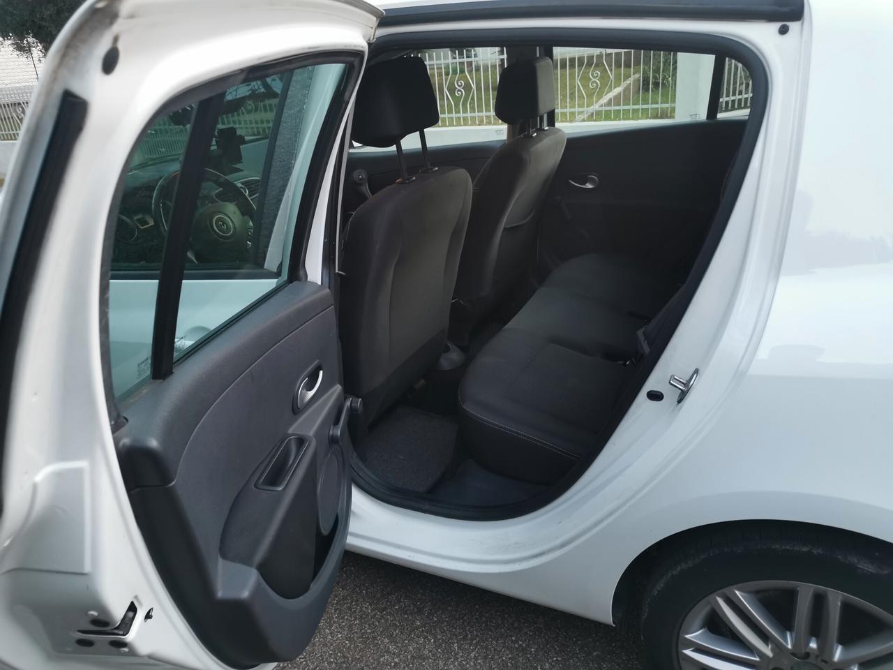 Renault Clio 1.2 16V 5 porte 20th Anniversario