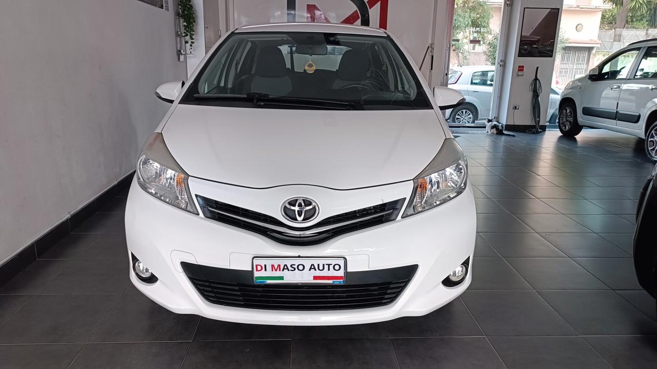 Toyota Yaris 1.0 5 porte