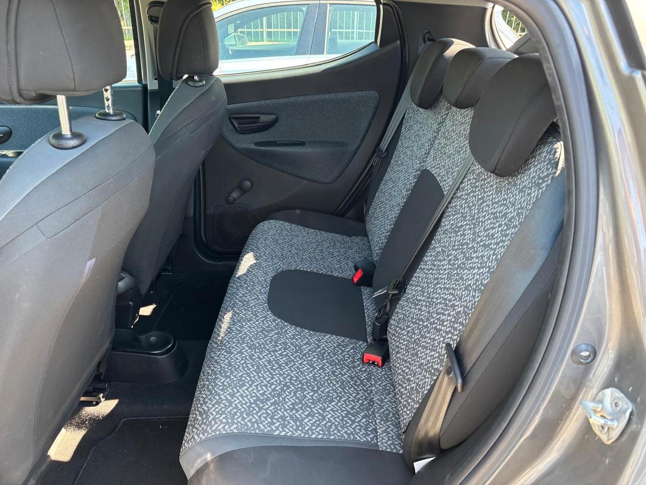 Lancia Ypsilon 1.0 FireFly Hybrid - 2021