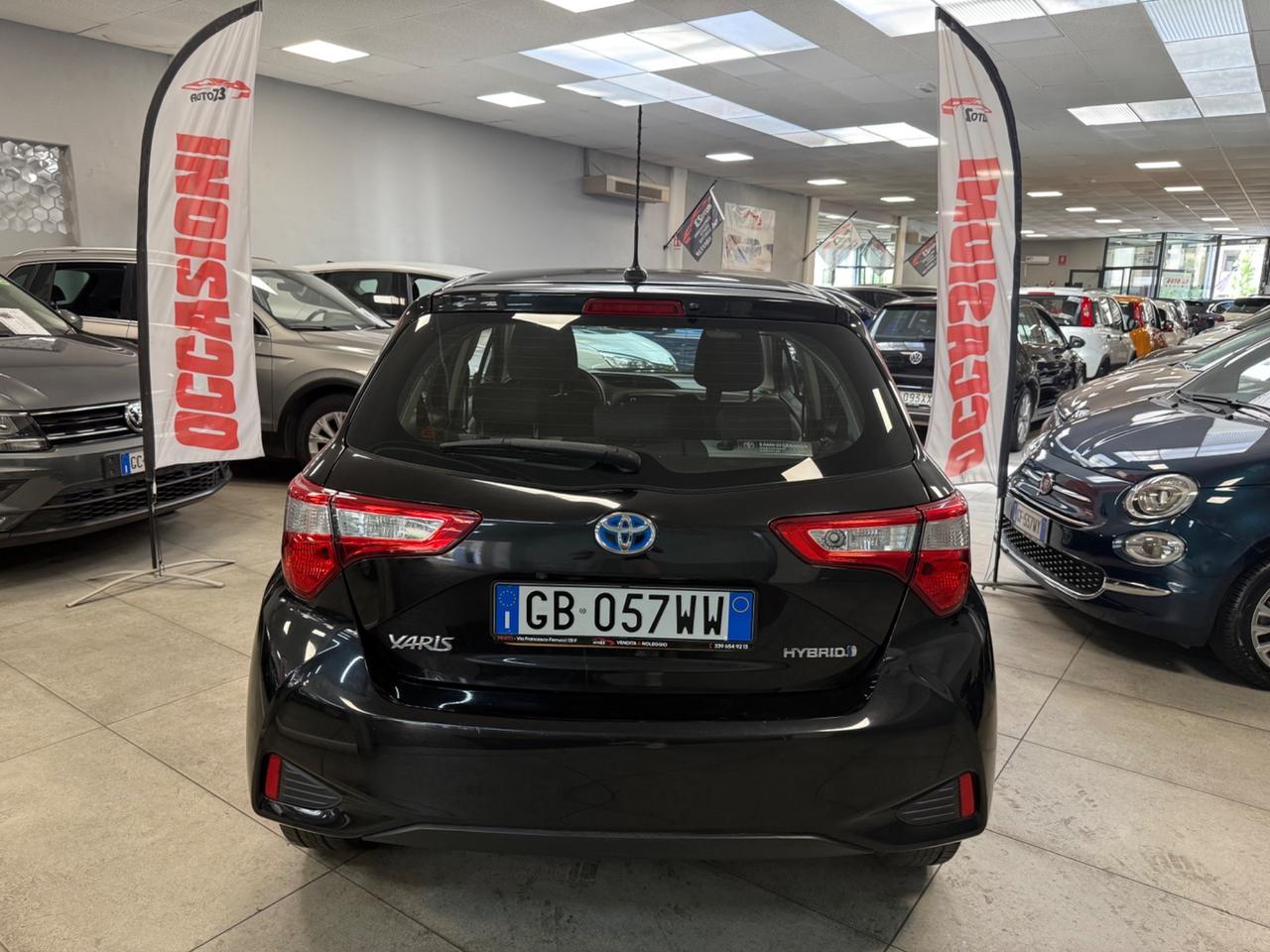 Toyota Yaris 1.5 Hybrid 5 porte Active Plus 73CV Ok Neopatentati