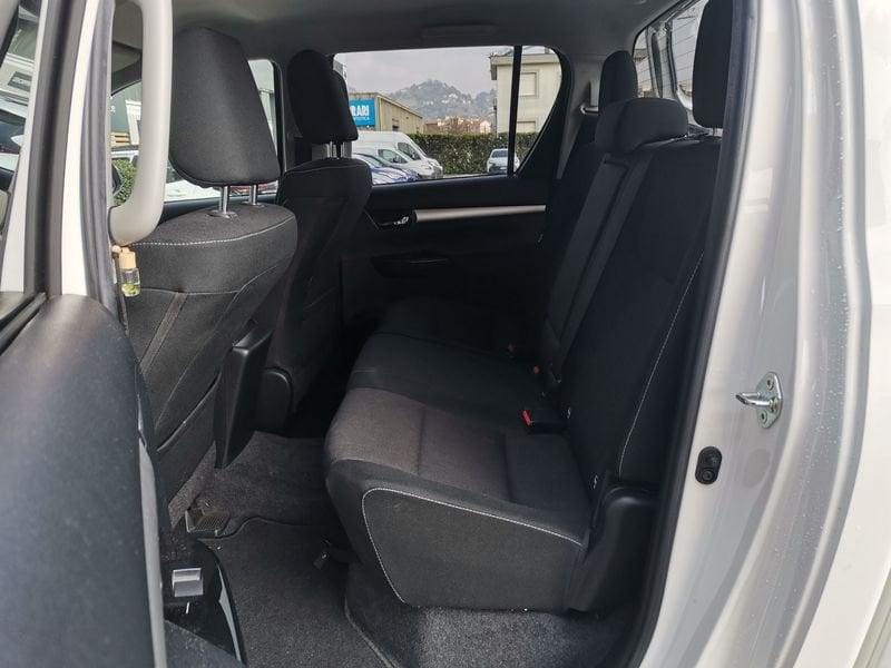 Toyota Hilux 2.4 D-4D 4WD 4 porte Double Cab Lounge