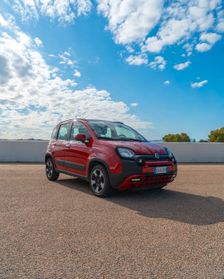 Fiat Panda 1.0 Hybrid Cross Red