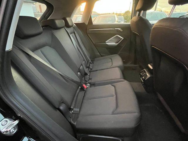 AUDI Q3 2.0 TDI 150 CV Business