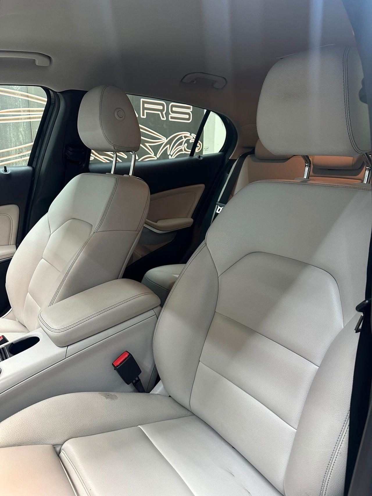 Mercedes-benz GLA 200 d Automatic Sport