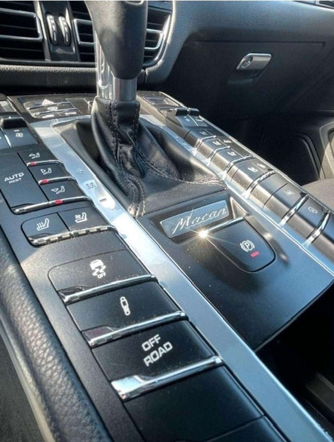 Porsche Macan 2.0 Python Green
