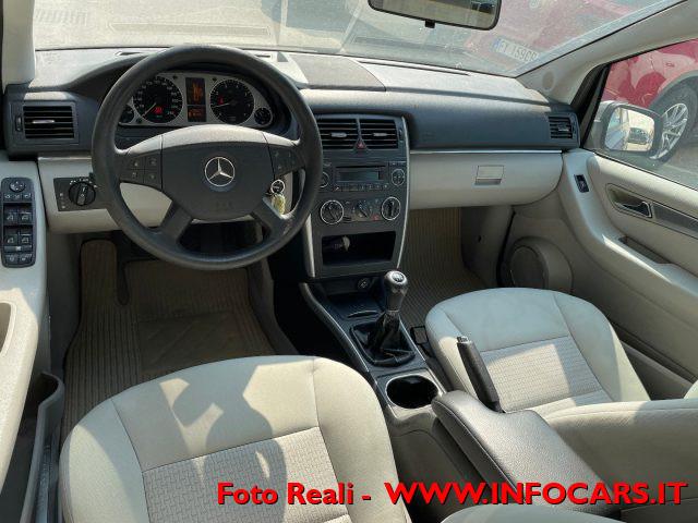 MERCEDES-BENZ B 180 NGT BlueEFFICIENCY Executive