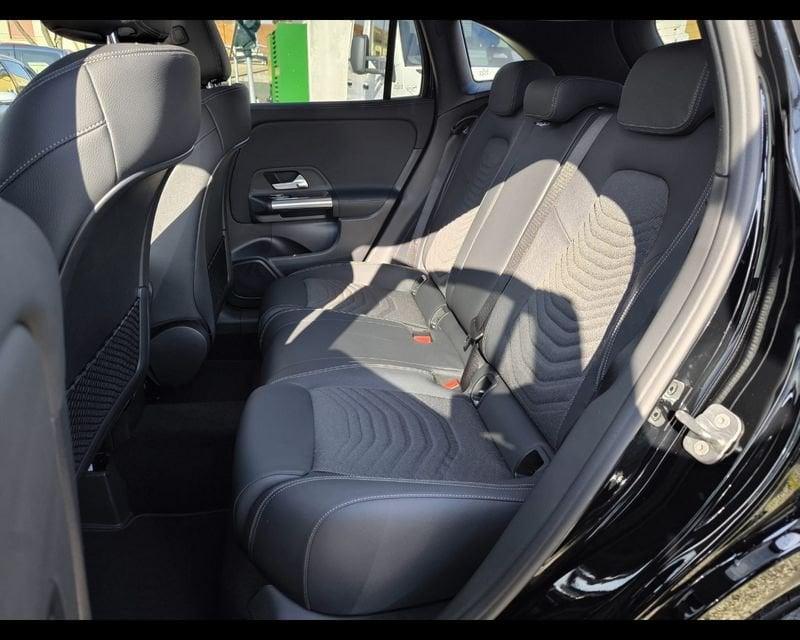Mercedes-Benz GLA GLA 180 d Progressive Advanced