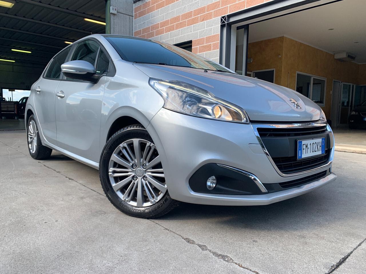 Peugeot 208 BlueHDi 75 5 porte