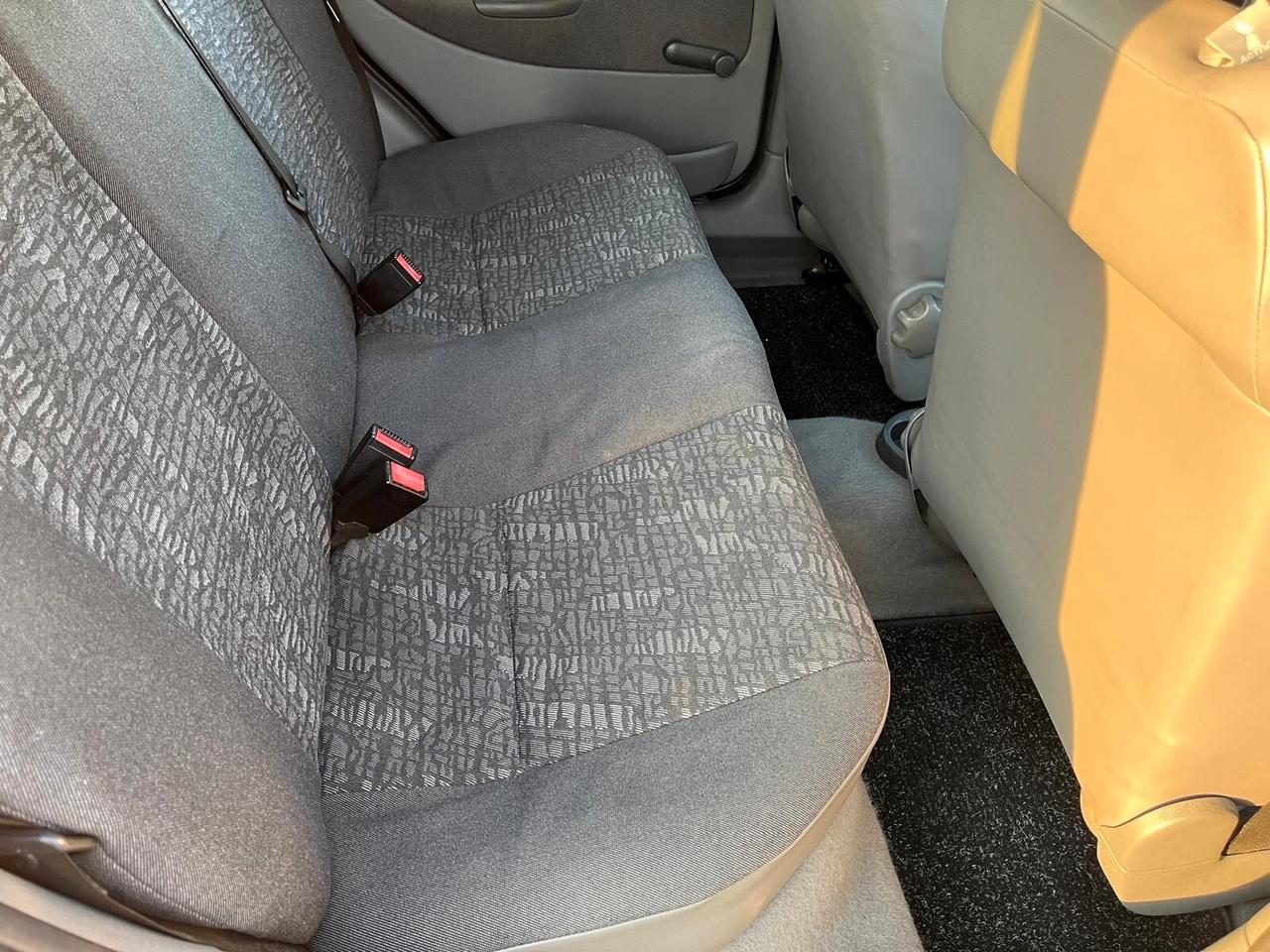 Opel Corsa 1.0i 12V cat 5 porte