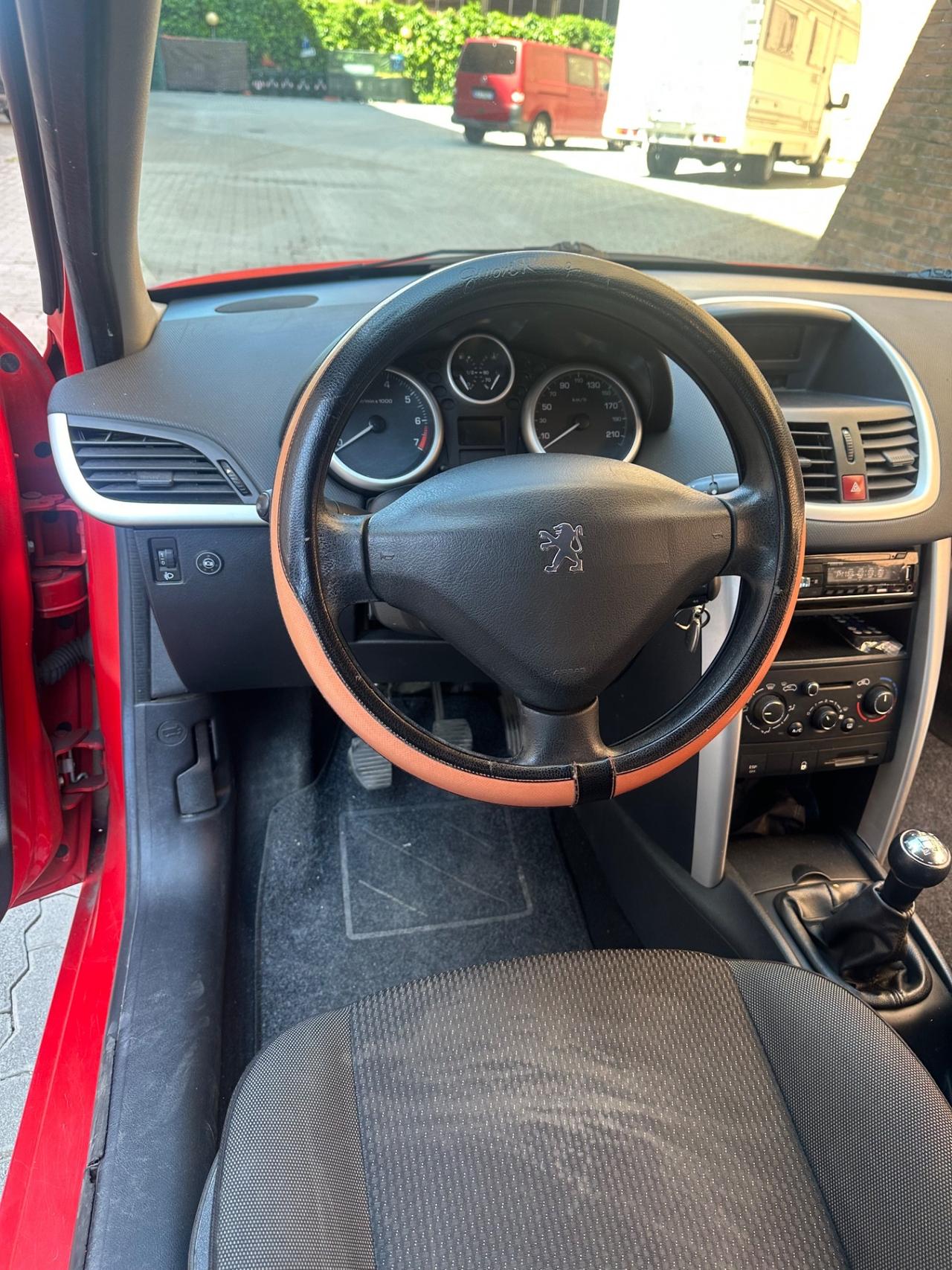 Peugeot 207 Plus 1.4 8V 75CV 3p. ECO GPL