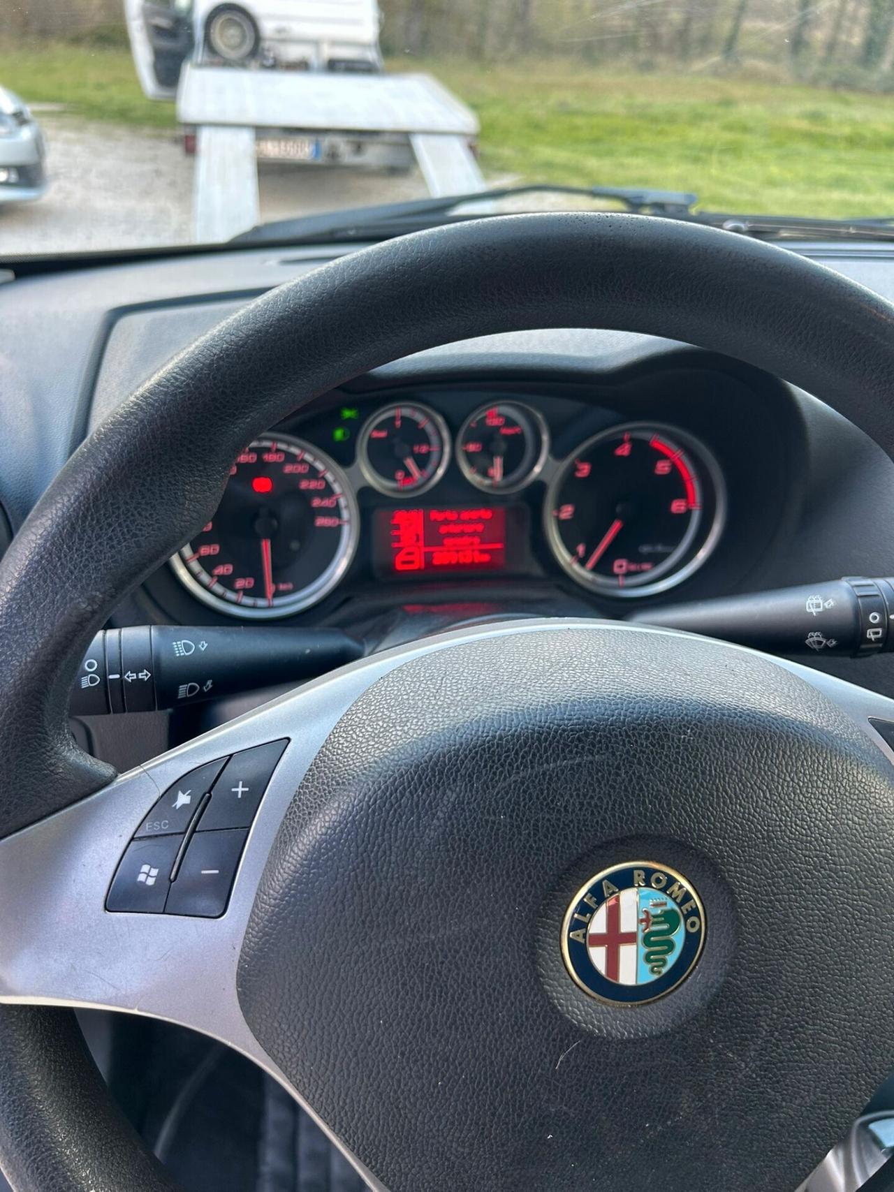 Alfa Romeo MiTo 1.3 JTDm-2 95 CV neopatentati