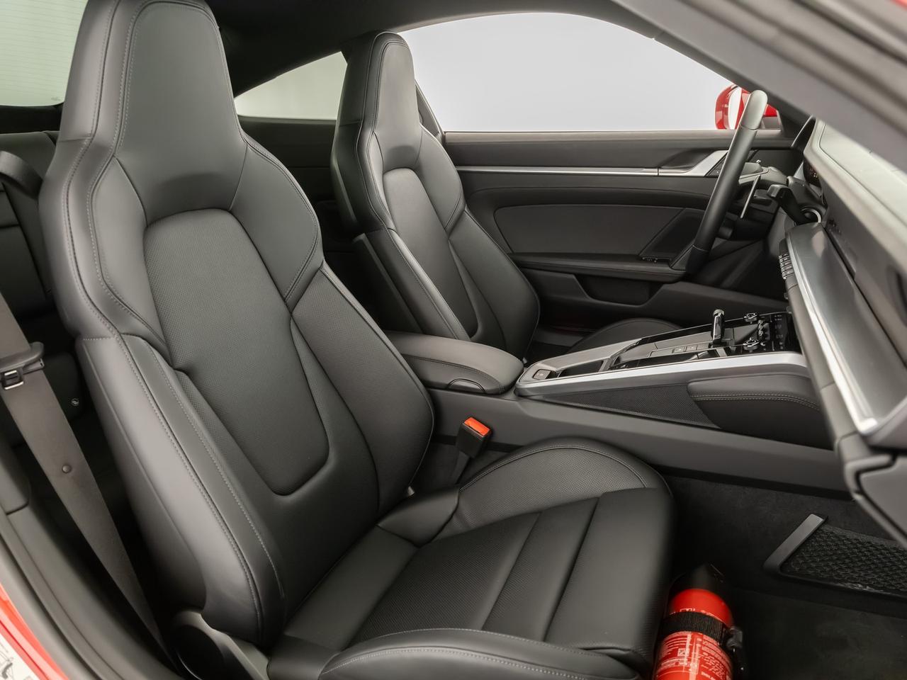 Porsche 911 coupe 3.0 carrera 4s auto