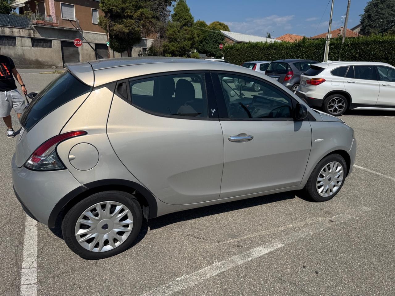 Lancia Ypsilon 1.3 MJT 16V 95 CV 5 porte