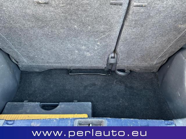 TOYOTA Yaris 1.4 tdi D-4D cat 5 porte Sol