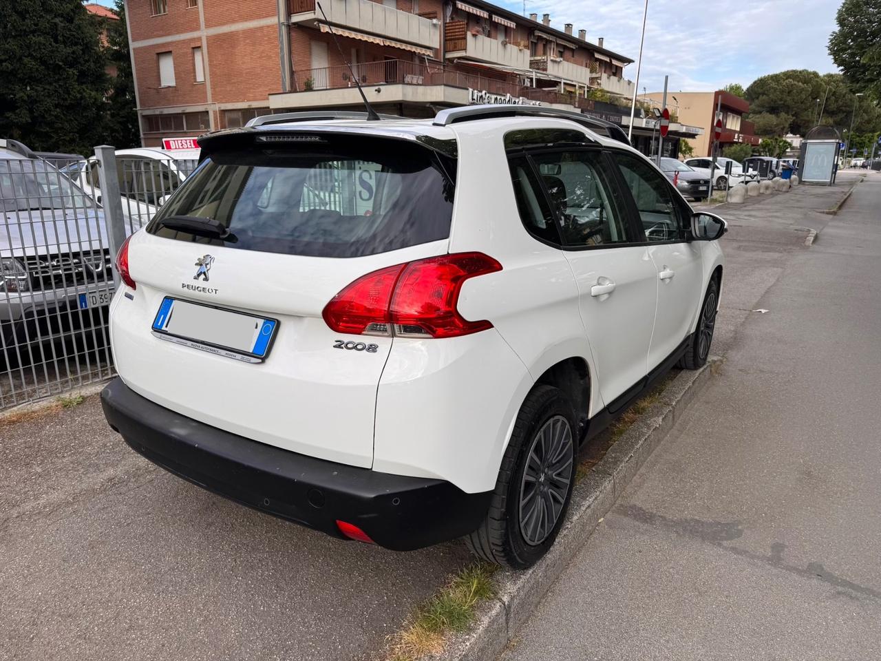 Peugeot 2008 1.6 HDI S&S URBAN CROSS garanzia 12 mesi